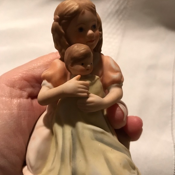 Hamilton Collection - Picture 2 of 3